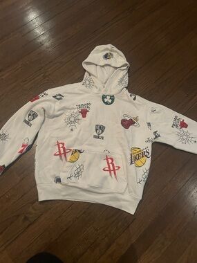 Basketball Hoodie by Hollister men’s smalll